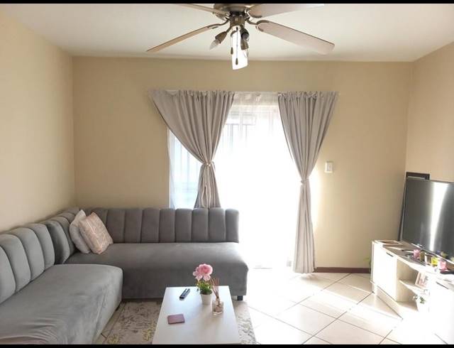 2 BEDROOM PROPERTY TO RENT IN MONAVONI